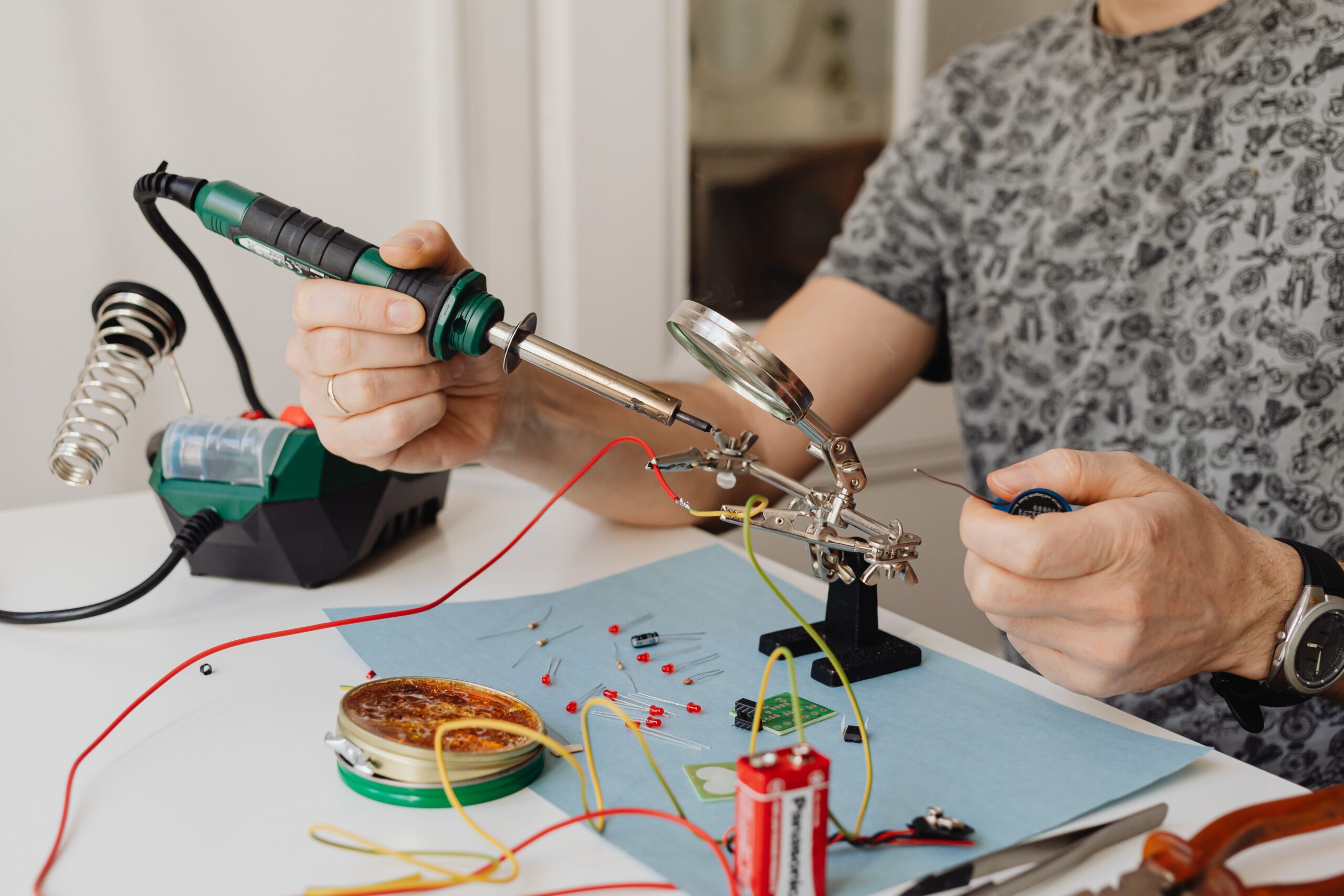 The Do's and Don'ts of DIY Electrical Repairs