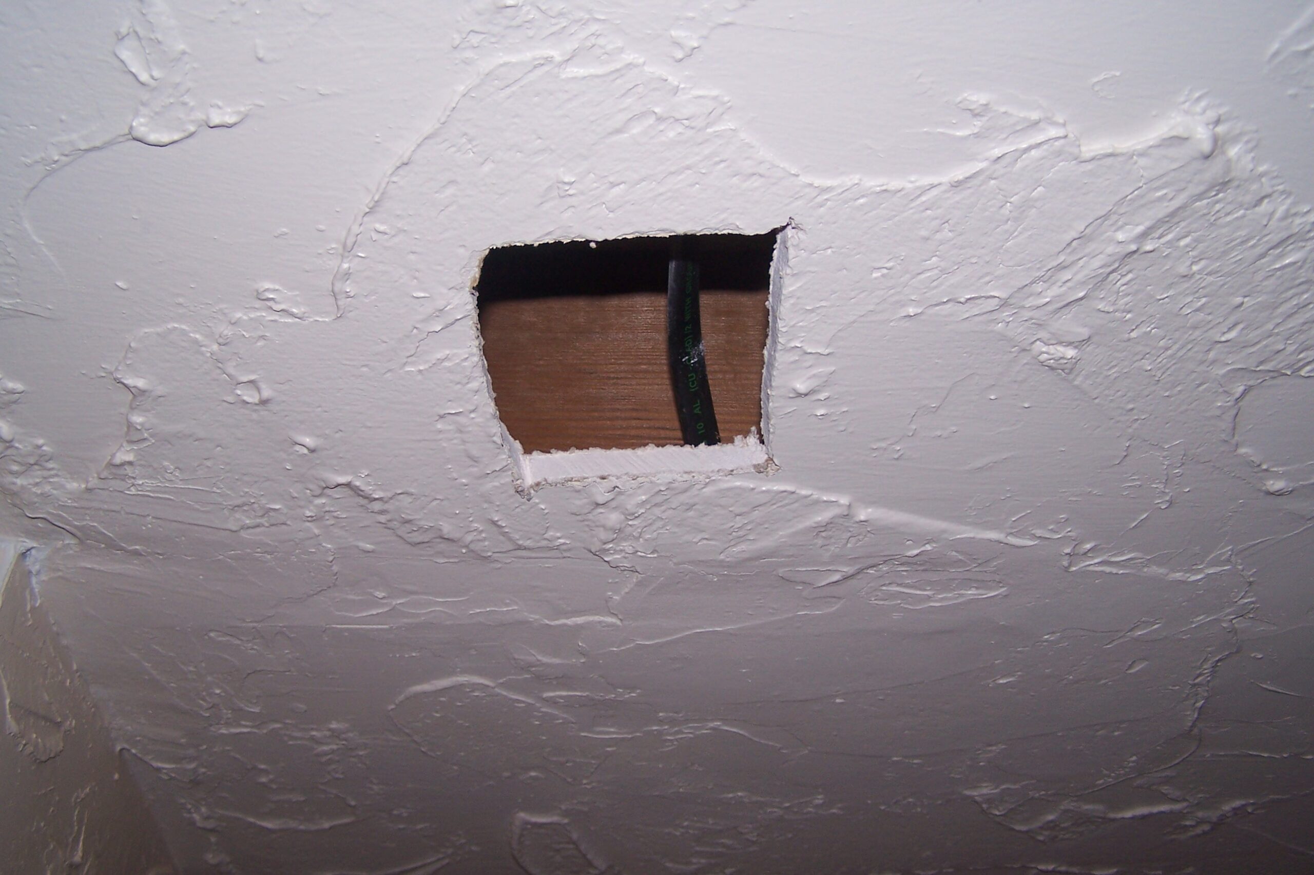 How to Repair a Water-Damaged Wall